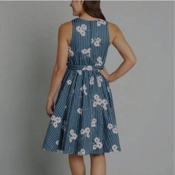 Modcloth Instant Energy Faux-Wrap Midi Dress 6 Blue Floral Tie Waist Sleeveless - Picture 2 of 8